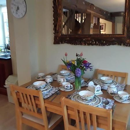 The Retreat Apartment Hereford Bagian luar foto