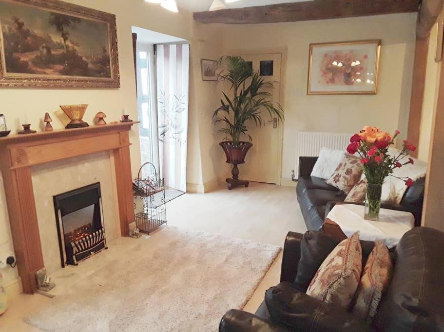 The Retreat Apartment Hereford Bagian luar foto